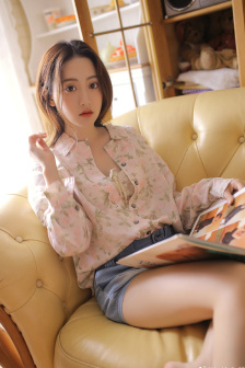 年轻的小峓子4中字BD